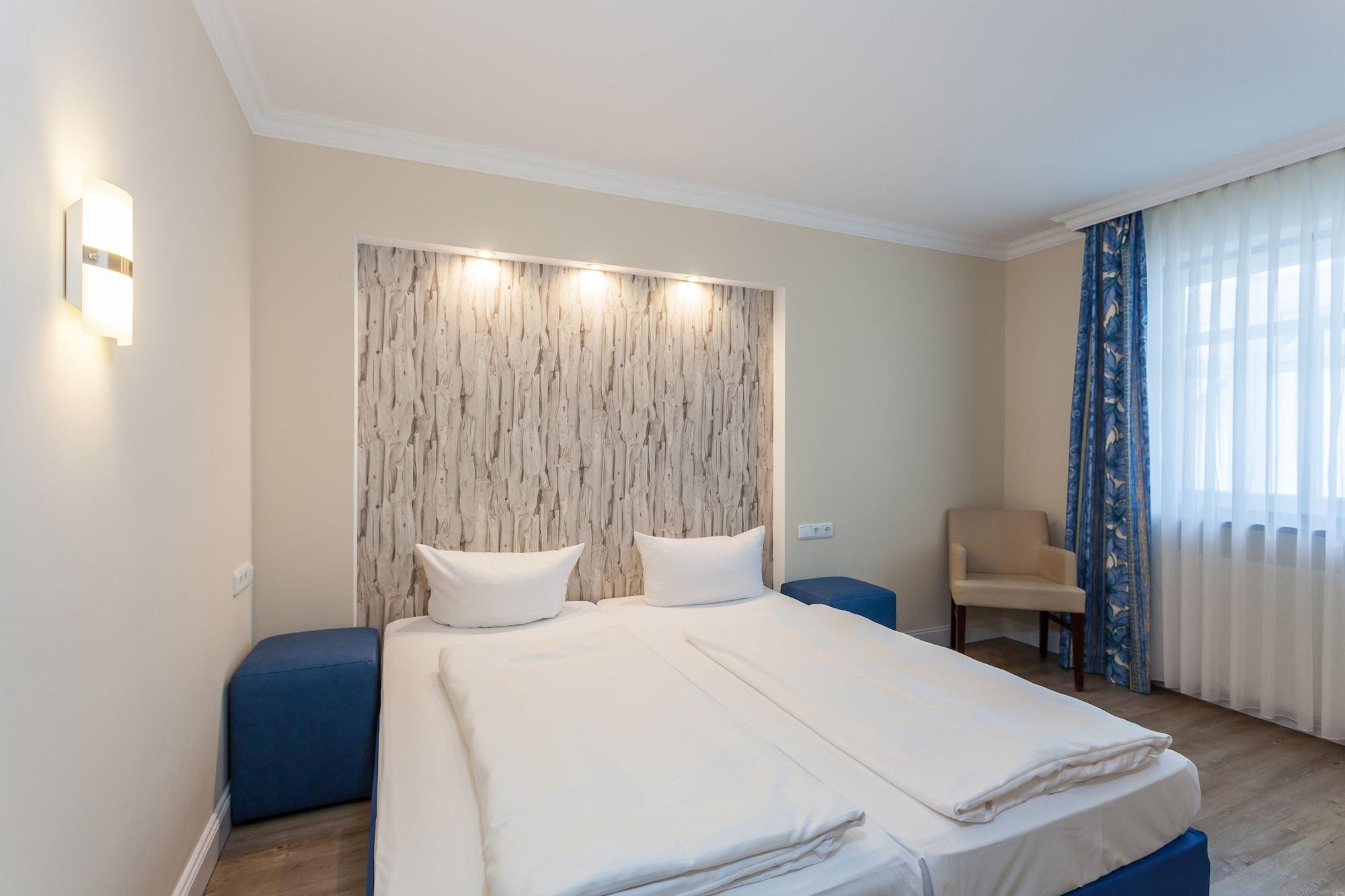 Hotel IV Jahreszeiten Kuehlungsborn Luaran gambar