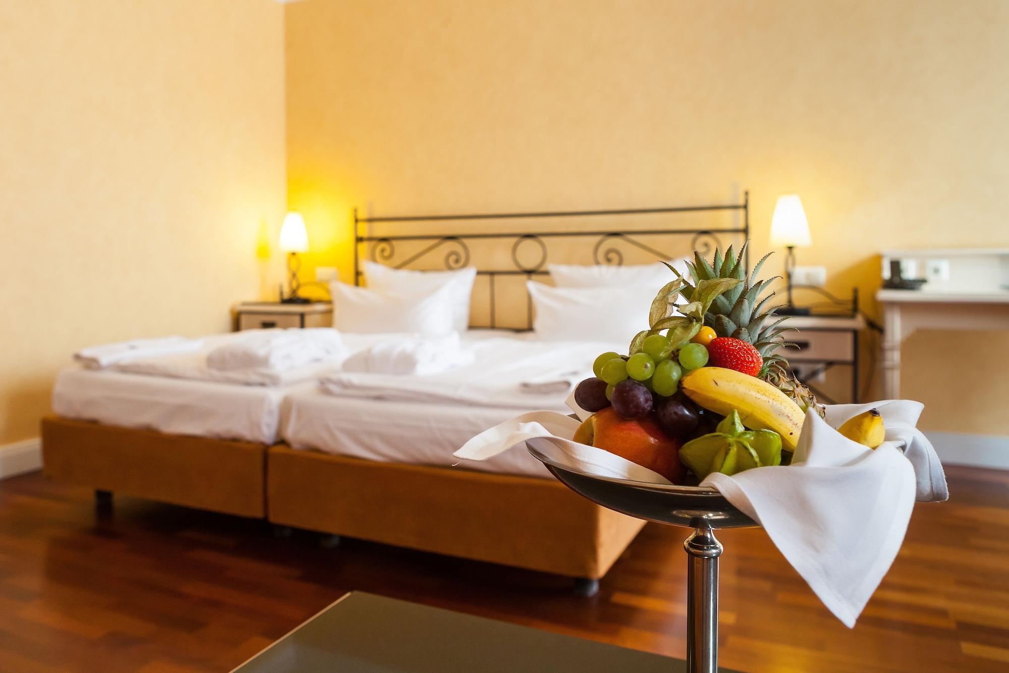 Hotel IV Jahreszeiten Kuehlungsborn Luaran gambar